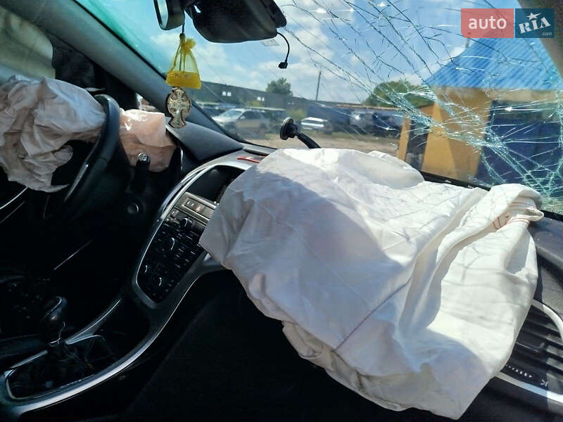 Универсал Opel Astra 2011 в Радехове