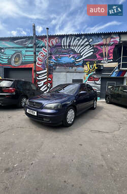 Седан Opel Astra 2003 в Києві