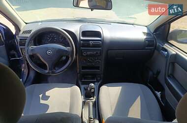 Седан Opel Astra 2006 в 