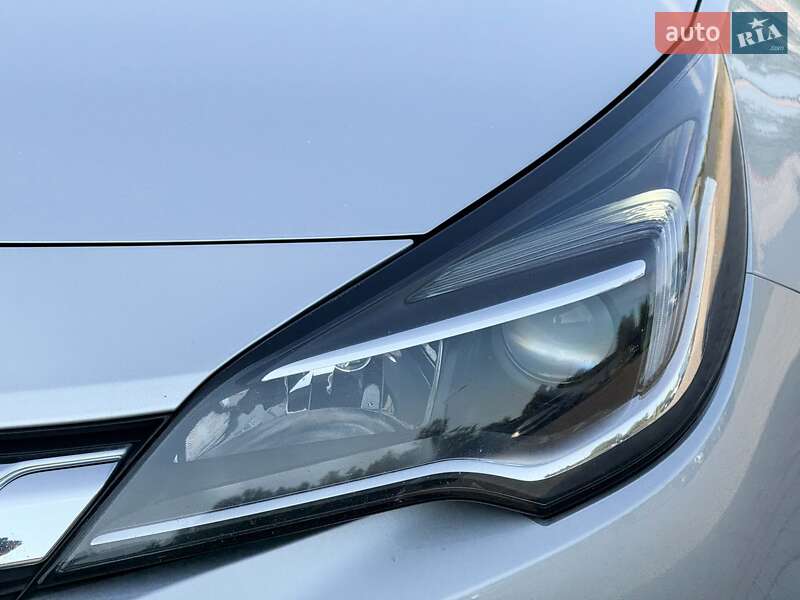 Универсал Opel Astra 2016 в Луцке