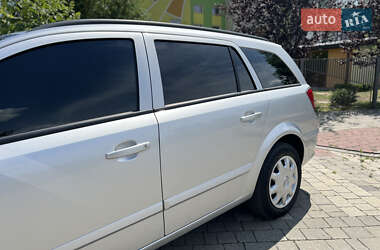 Универсал Opel Astra 2005 в 