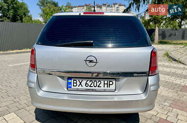 Универсал Opel Astra 2005 в 