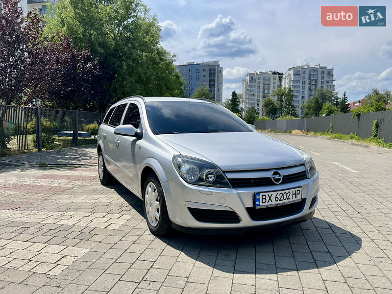 Універсал Opel Astra 2005 в Івано-Франківську