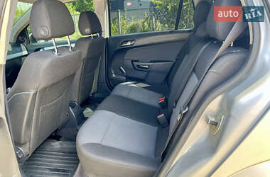 Универсал Opel Astra 2005 в 