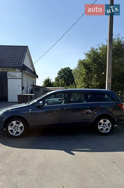 Універсал Opel Astra 2010 в 