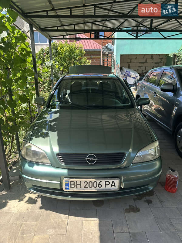 Opel Astra 2000