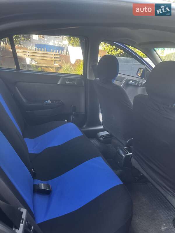 Седан Opel Astra 2004 в Золочеве