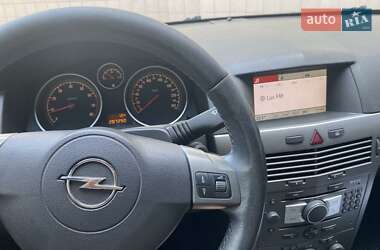 Універсал Opel Astra 2006 в 
