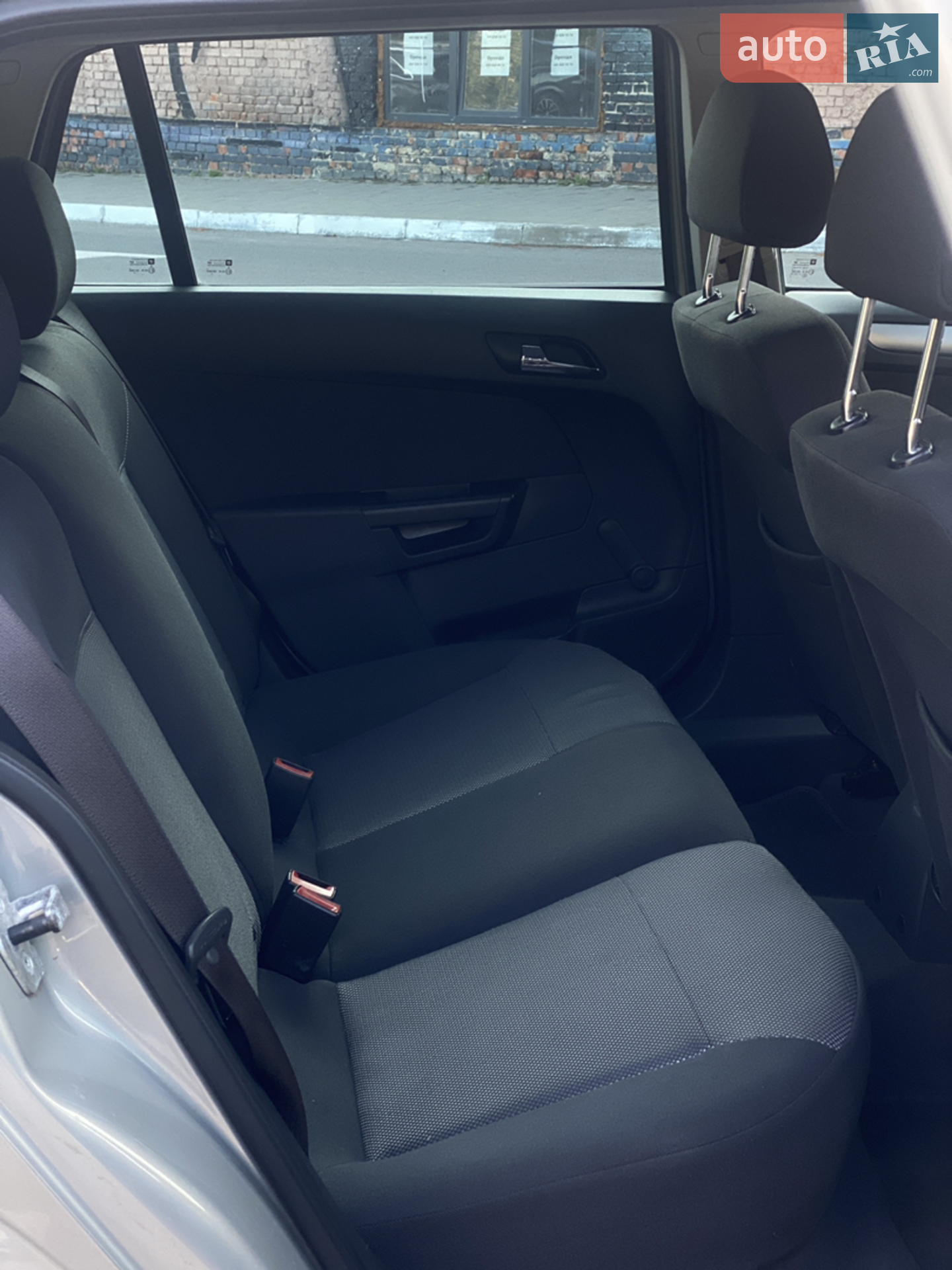 2010 Opel Astra - мініатюра 27