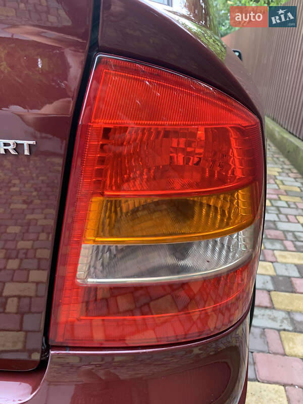 Седан Opel Astra 2008 в Тульчине фото 5 Седан Opel Astra 2008 в Тульчине