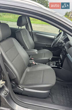 Универсал Opel Astra 2009 в 
