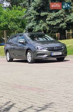 Универсал Opel Astra 2018 в Тернополе