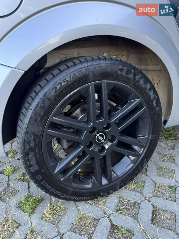 Универсал Opel Astra 2008 в Черновцах