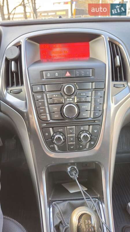 Хетчбек Opel Astra 2011 в Охтирці
