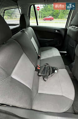 Универсал Opel Astra 2010 в 