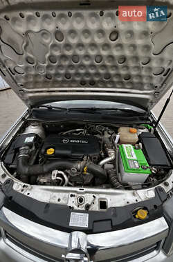 Универсал Opel Astra 2010 в 