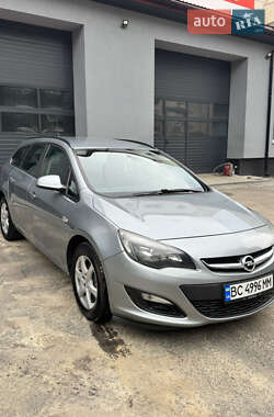 Универсал Opel Astra 2013 в 