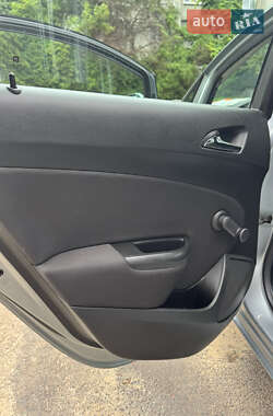 Универсал Opel Astra 2013 в 