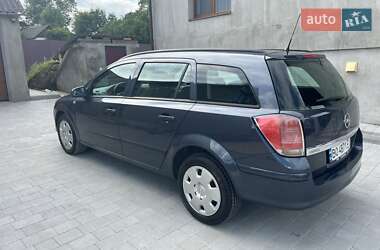 Универсал Opel Astra 2006 в 