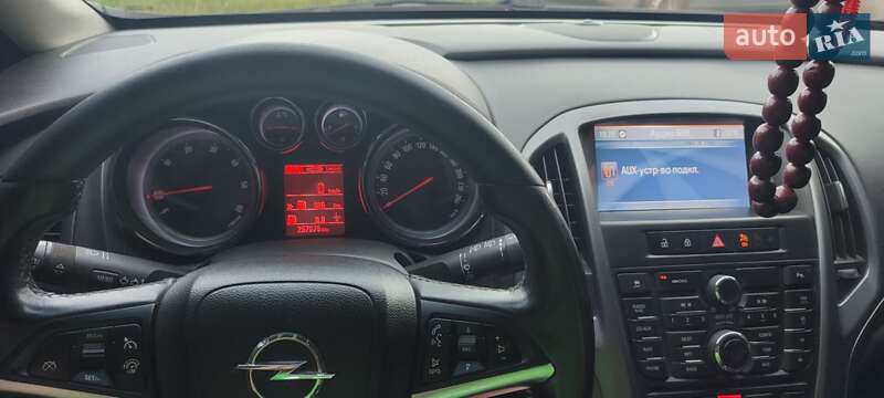 Універсал Opel Astra 2012 в Вінниці