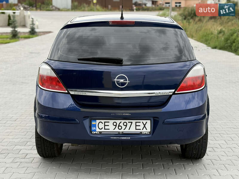 Хэтчбек Opel Astra 2006 в Черновцах