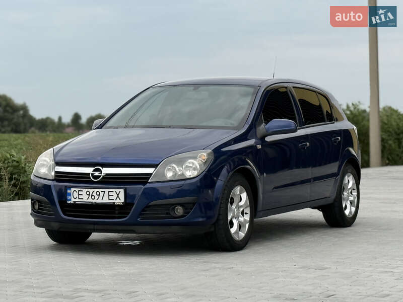 Хэтчбек Opel Astra 2006 в Черновцах