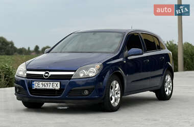 Хэтчбек Opel Astra 2006 в 