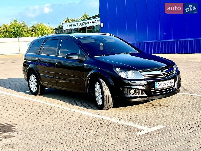 Универсал Opel Astra 2008 в 