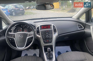 Хэтчбек Opel Astra 2009 в 