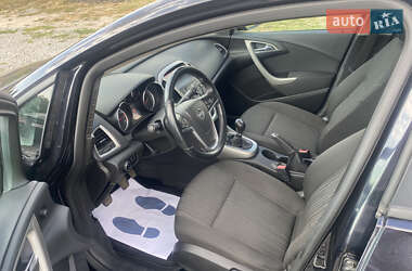 Хэтчбек Opel Astra 2009 в 