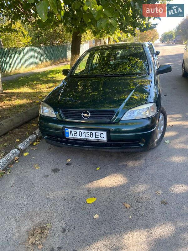 Седан Opel Astra 2000 в 