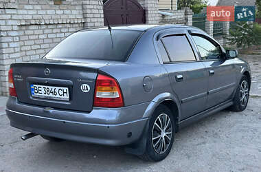 Седан Opel Astra 2007 в 