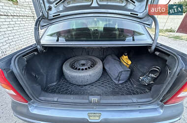 Седан Opel Astra 2007 в 