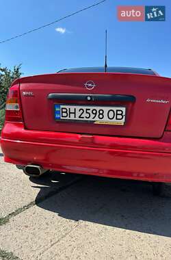 Седан Opel Astra 1999 в 