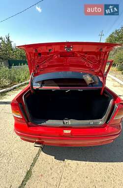 Седан Opel Astra 1999 в 