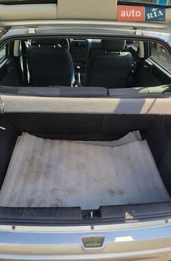 Хэтчбек Opel Astra 2003 в 