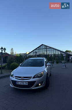 Универсал Opel Astra 2013 в 