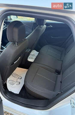 Универсал Opel Astra 2013 в 