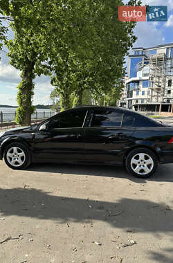 Седан Opel Astra 2008 в 