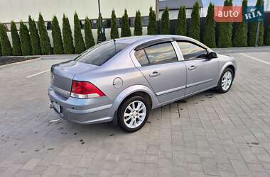 Седан Opel Astra 2008 в 