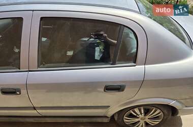 Седан Opel Astra 2000 в 
