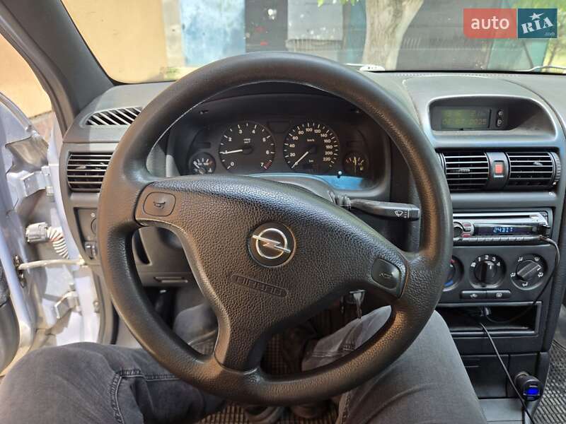 Седан Opel Astra 2000 в Львові фото 16 Седан Opel Astra 2000 в Львові
