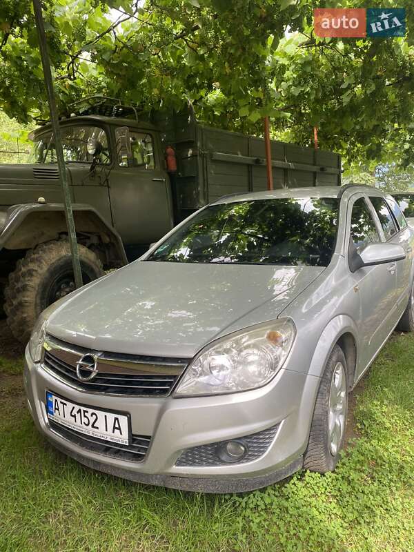 Универсал Opel Astra 2007 в Делятине