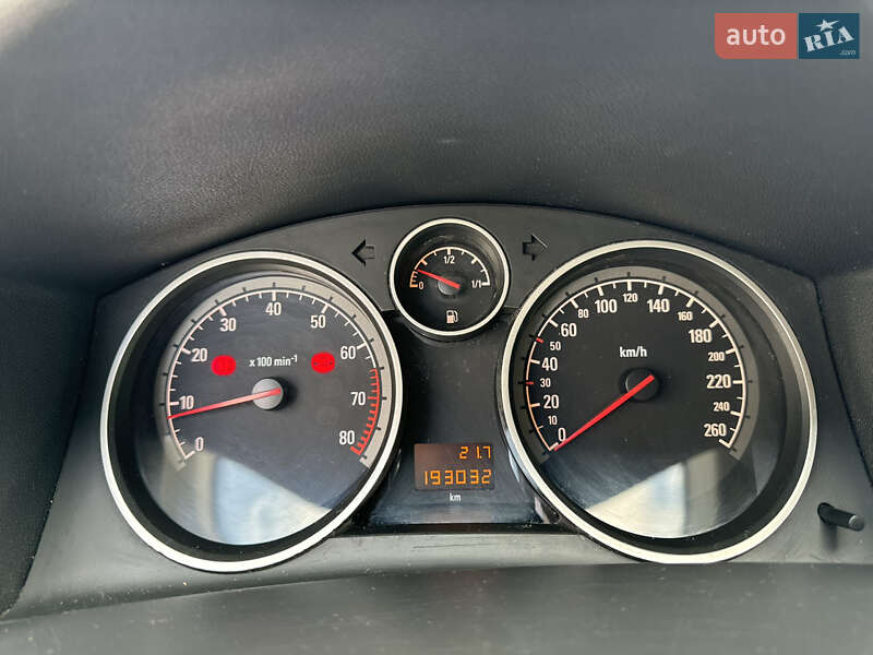 Универсал Opel Astra 2007 в Луцке