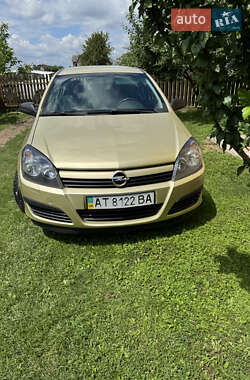 Хетчбек Opel Astra 2005 в Калуші