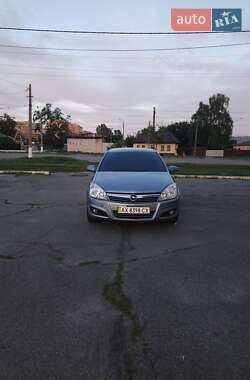Хэтчбек Opel Astra 2007 в 