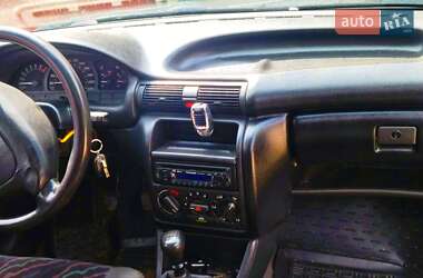 Хэтчбек Opel Astra 1993 в 
