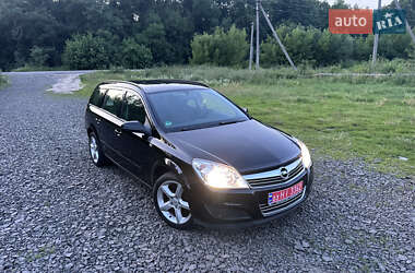 Універсал Opel Astra 2008 в Луцьку