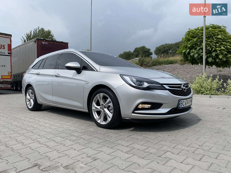 Универсал Opel Astra 2016 в Хмельницком