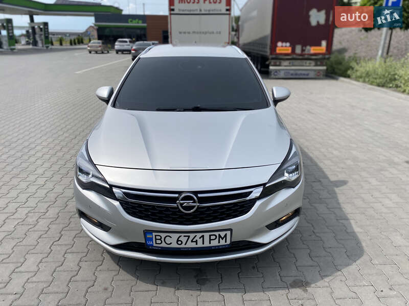 Универсал Opel Astra 2016 в Хмельницком